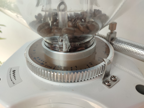 مطحنة قهوة كهربائية 1.5 لتر 