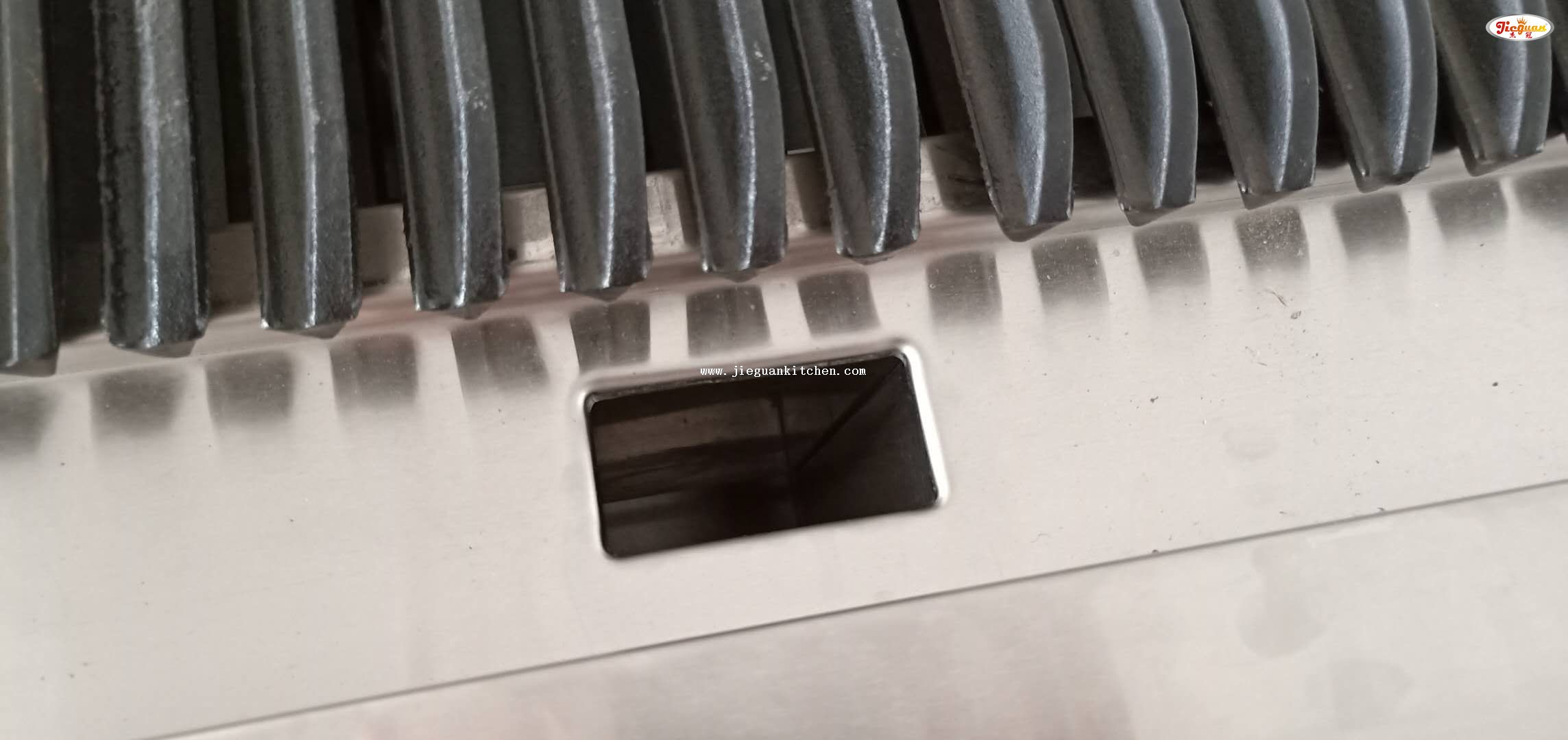  غاز لافا روك جريل قائم بذاته مع خزانة