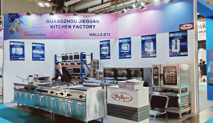 2019 أكتوبر إيطاليا تستضيف ميلانو